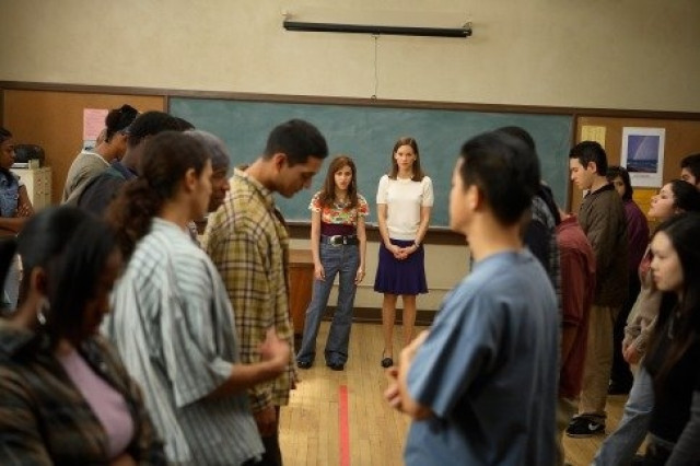 Xem Phim Những Nhà Văn Tự Do - Freedom Writers - Vkool.Net - Ảnh 3