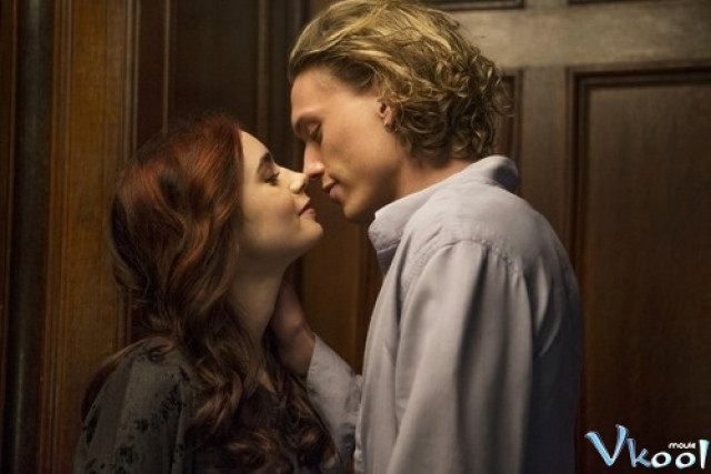 Xem Phim Vũ Khí Bóng Đêm: Thành Phố Xương - The Mortal Instruments: City Of Bones - Vkool.Net - Ảnh 3